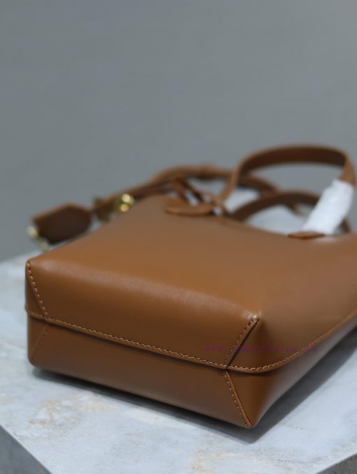 Yves Saint Laurent Bags 𝗠𝗶𝗻𝗶 𝗧𝗼𝘆 𝗦𝗵𝗼𝗽𝗽𝗶𝗻𝗴The new mini shopping bag, although small in size, is very capable of hold 70f9xt4s - Image 10