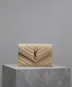 Yves Saint Laurent Bags Apricot colored golden buckle caviar_The WoC small envelope bag is coming soon. When it come 97j6f41p