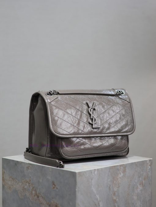 Yves Saint Laurent Bags Grey oil wax leather 28cmNiki has been updated with a new version that is even more practica t4yny0jv - Image 5
