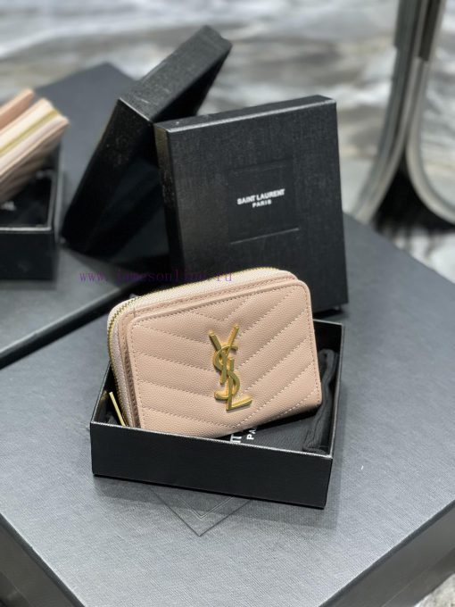 Yves Saint Laurent Bags 𝑴𝒐𝒏𝒐𝒈𝒓𝒂𝒎 _ PinkShort round zipper wallet, made of black grain textured cowhide leather, pair 0vrla2jg - Image 3
