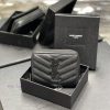 Yves Saint Laurent Bags 𝑴𝒐𝒏𝒐𝒈𝒓𝒂𝒎 _ Black buckleShort round zipper wallet, made of black grain textured cowhide leath i6dk7osd