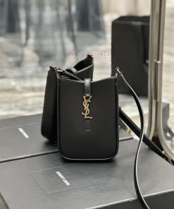 Yves Saint Laurent Bags BlackNew member of LE 5A7 series - Mobile bagRecommended for Wall Crack: This mini phone bag zr9qu60r