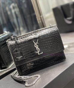 Yves Saint Laurent Bags 𝑺𝒖𝒏𝒔𝒆𝒕 𝟮𝟮𝒄𝒎Black silver buckleThe unbeatable classic crocodile patterned sunset bag has been y4a6g9ii