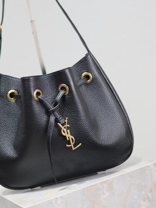 Yves Saint Laurent Bags Paris VII Grain Leather Small HOBO HandbagCowhide drawstring closure, adorned with iconic CA 3uzik3ox - Image 4