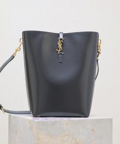 Yves Saint Laurent Bags Black Large New EditionThe new super beautiful water bucket bag of LE 5A ̀ 7 series is made kd946qvw