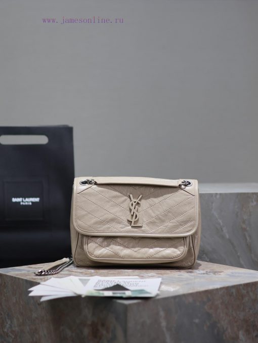 Yves Saint Laurent Bags Medium 28cm_Milk tea colorThe new Niki is more practical, adding a D-buckle on each side and 2tsrgw3t