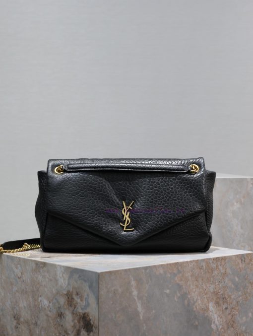 Yves Saint Laurent Bags CALYPS Elephant Pattern Sheepskin Chain BagMade of imported Italian lambskin, it has a soft 5et9fiy2