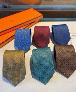 Hermes H letter men's new tie series comes with packaging, allowing men to fully showcase thlo3iz2ms