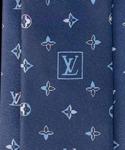 Paired with exquisite small logo jacquard and low-key luxurious and atmospheric color matchih3wos1im
