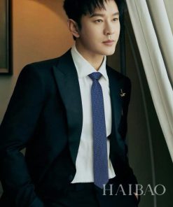 The new men's tie series features hollowed out H-letter ties, which are rare. Every year, H ptzbn82f