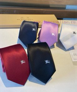 Paired with packaging, B's synchronized tie is now available for shipment. Burberry's new stvnilk2ef