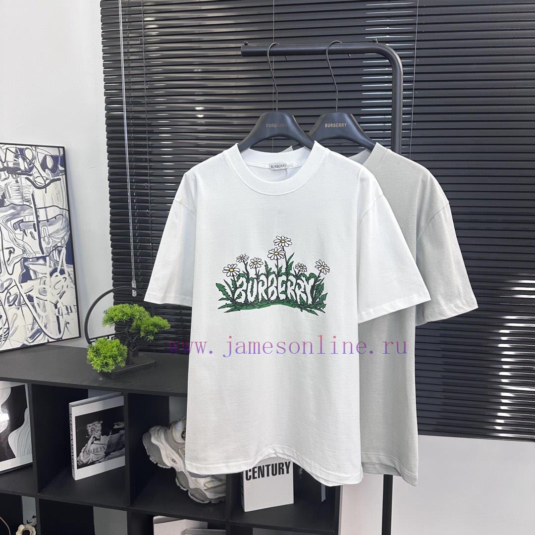Burberry Style Number B617 Burberry Small Chrysanthemum Letter Printed Short Sleeved ShirtFabri noui3ox1 - Image 3