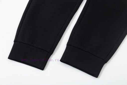 After The Year Fendi 24 New Pants Will Be Sold Through European Trade Channels With Direct Ship zftvqjir - Image 8