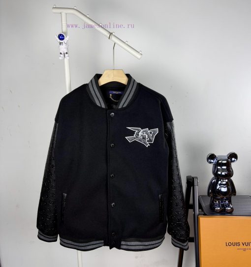 Style B07 After-sales ServiceLv2024ss The Year Of The Loong Limited Catwalk Baseball Jacket Jac y0e6rzv1