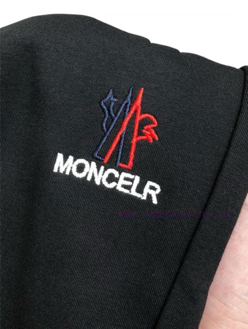 After Sales After The Year The New Spring Collection Of Moncler 25 Pants Will Be Available Thro q8w7y4gg - Image 5