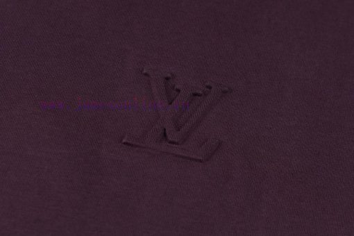 Top Tier Official Website QualityLouis VuittonLV 24ss Chest Embossed Letter Short Sleeved T-shi hx68e46p - Image 6