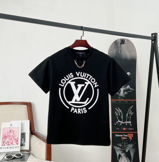 Louis VuittonLV Chain Logo Printed Short Sleeved T-shirt For WomenUsing High-density Elastic Ad h0jl6dky - Image 3