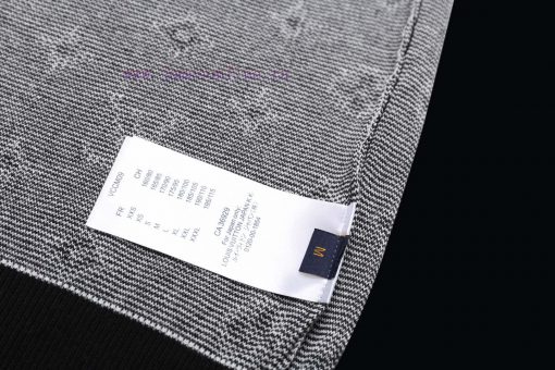 Louis Vuitton Front And Back Full Body Jacquard Woolen Short SleevesThis Short Sleeved Knitted susxewub - Image 10