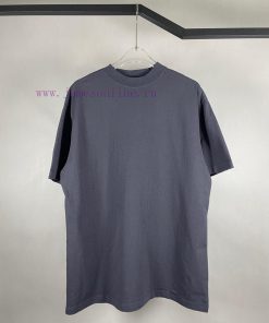 Balenciaga's 2025 Early Spring New Collection Features A Classic Logo On The Back That Has Been bi2ufacl