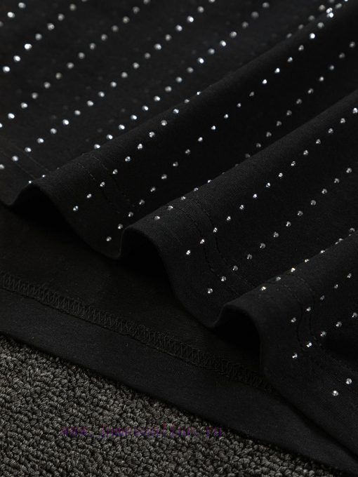 The LV 25 Early Spring New Product Runway Style Features A Full Body Diamond Short Sleeved T-sh 9x1gy2s3 - Image 13