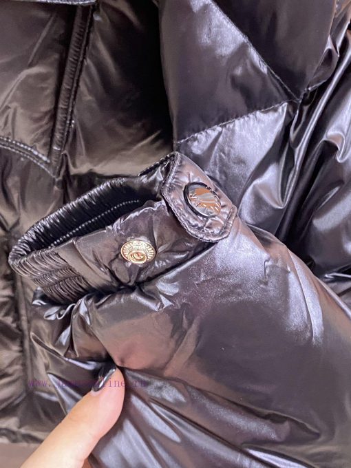 Moncler Men's Down Jacket In Bulk Now Available For Sale In Asia. The Sleeves Come With Windpro k7obnl9p - Image 9