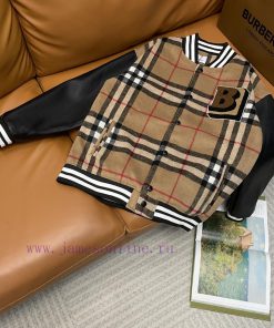 Burberry 2023 Runway Style Baseball Jacket JacketIt Took One Month To Order The Original Model w13up0b8