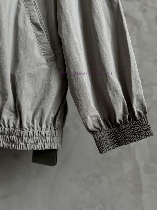 Balenciaga's New Coat From Balenciaga Photographed In Real Video. Used Spray Painted Dirty Set zqxbsz2f - Image 6