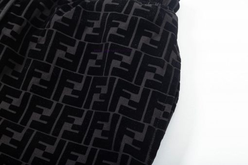 ️FENDI Fendi2025 Spring And Summer New Casual High Quality 'Knitted Plush Craft Shorts' Made Wi tmmb4be6 - Image 5