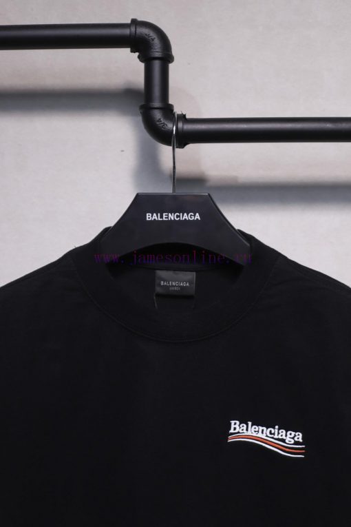 𝐁 A 𝐋 EN 𝐂 IA 𝐆 A Coca Cola Embroidered Short Sleeve T-shirtWeighing 240 Grams The Fabric Is So o3ylufxy - Image 4
