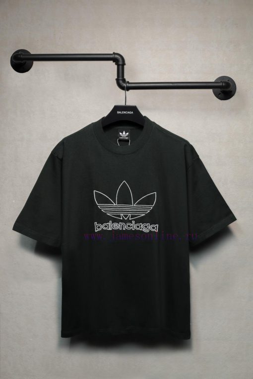 𝐁 A 𝐋 EN 𝐂 IA 𝐆 A Joint Adidas Classic Embroidered Short Sleeve T-shirtWeighing 240 Grams The F wkjzn4ty - Image 2