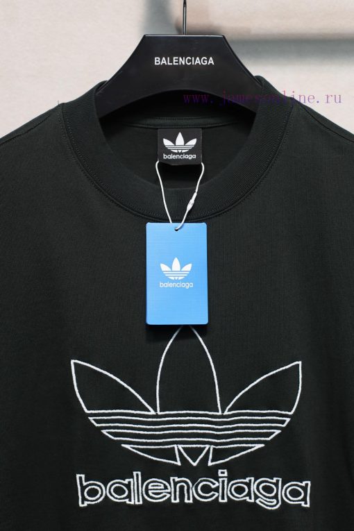 𝐁 A 𝐋 EN 𝐂 IA 𝐆 A Joint Adidas Classic Embroidered Short Sleeve T-shirtWeighing 240 Grams The F wkjzn4ty - Image 7