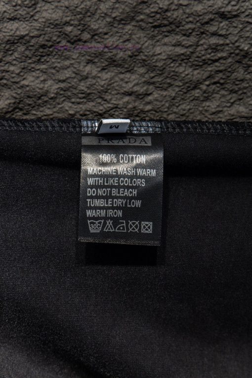 Style Number 6067Prada 25FW Prada Is So Popular This YearThe Front Chest Imported Triangle Logo ptdnmrk7 - Image 8