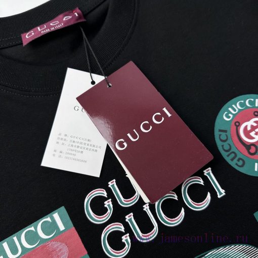 Gucci  Style Number G912 Gucci Official Website New Multi Badge Letter Logo Printed Short Sleev ejk8hi5j - Image 4