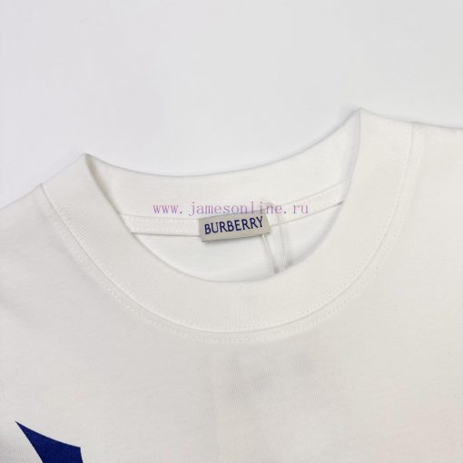 Burberry Style Number B607 Burberry Attacking Warhorse Front And Rear Printed Short Sleeved Shi vhb7dyxo - Image 4