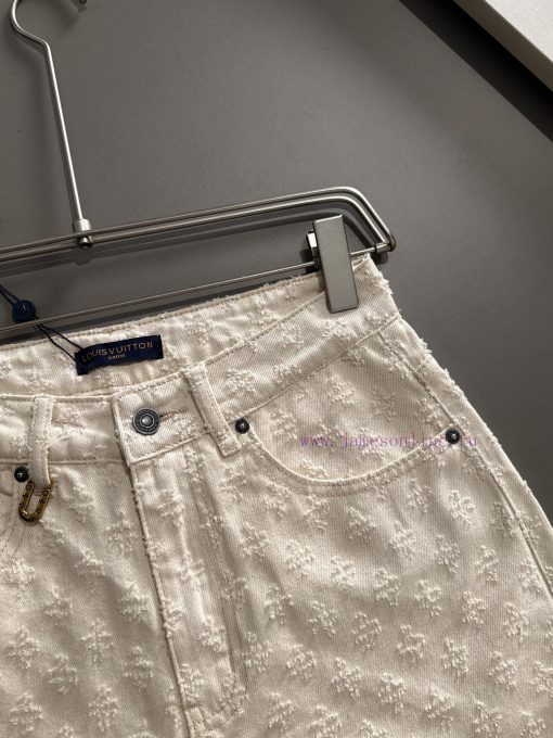 LV2025 Summer New Collection Of Vintage Printed Jacquard Jeans And Shorts Made Of Imported Japa lj3nd7bc - Image 4