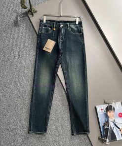 Burberry's 2025 Four Season New Slim Fit Jeans And Pants Are Made Of Imported Japanese Denim Pl 6pawz2ap