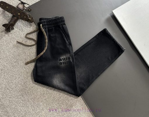 The Next Day MiuMiu Will Ship The New Elastic Band Casual Pants For Early Spring 2025. The Fabr r55wx7th - Image 8