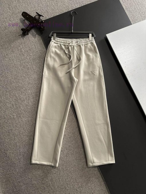 The Next Day Prada Will Ship The New Elastic Band Casual Pants For Early Spring 2025. The Fabri vrrh5up8 - Image 2
