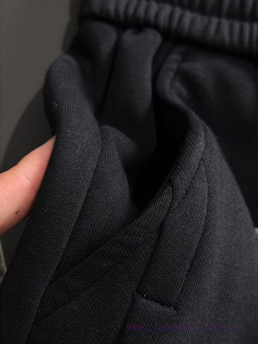 The Next Day Gucci Will Ship The New Elastic Band Casual Pants For Early Spring 2025. The Fabri onk1nqbi - Image 7