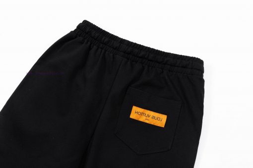 ️2025 LV New Knitted Shorts Customized Fabric Embroidered Logo Pattern With Knitted Craftsmansh 37nc8m56 - Image 8