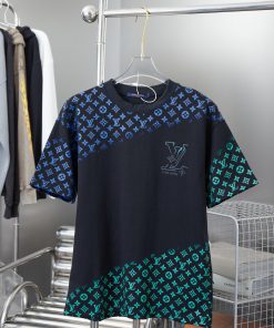 High-qualityLV Louis Vuitton 2025 Western Cowboy Collection Full Screen Printed Short Sleeve T- k8sv0h3j