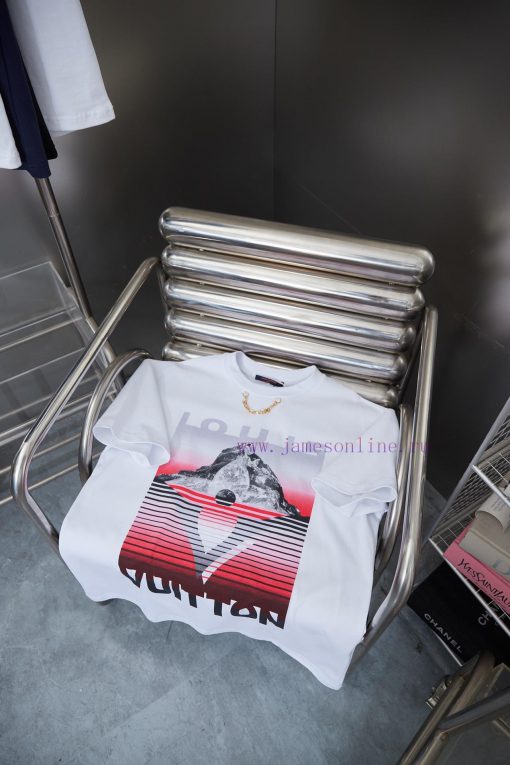 LV Louis Vuitton 25SS Early Spring Ski Series Round Neck New Volcanic Stripe Clover Printed Iro qp44cei1 - Image 9