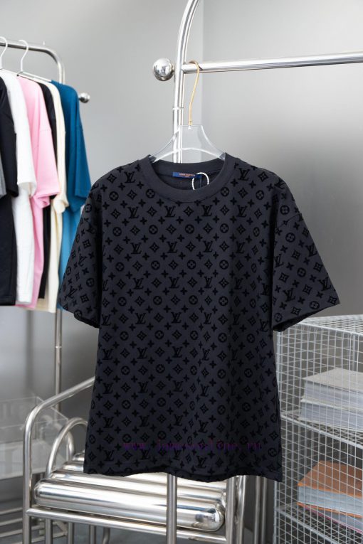High-qualityLV Louis 24 Spring/Summer Full Logo Plush Short Sleeves For Men And Women Available vf16zsqb - Image 2