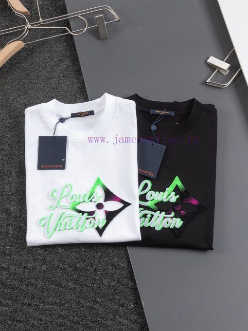 Louis Vuitton Micro Width S-Xl25SS LV Louis Vuitton's New Fashion Show Collection Features A Gr xidg900x - Image 3
