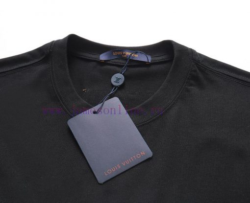 LV 25ss Badge Graphic And Text Combination T-shirtUsing 32 Count Double Yarn Pure Cotton 240g H 5ys845g6 - Image 4