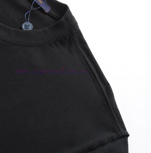 LV 25ss Badge Graphic And Text Combination T-shirtUsing 32 Count Double Yarn Pure Cotton 240g H 5ys845g6 - Image 5
