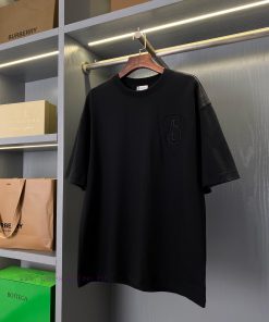 Embroidered Round Neck Short Sleeved T-shirt With B-shaped Shield A Good Product That Came Late sm5blcs7
