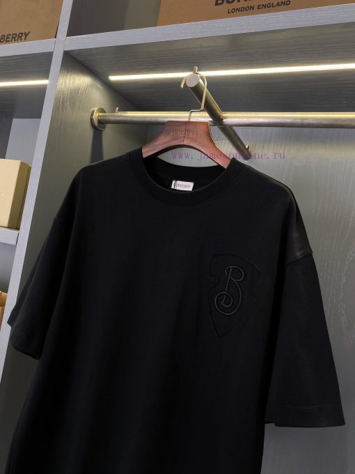 Embroidered Round Neck Short Sleeved T-shirt With B-shaped Shield A Good Product That Came Late sm5blcs7 - Image 3
