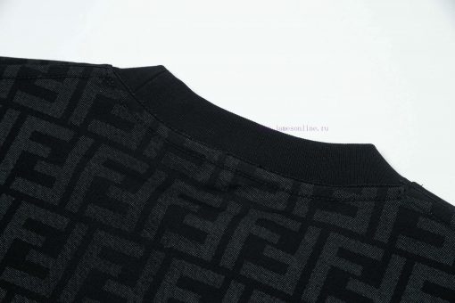 ️FENDI 25ss New Full Flower Double F Spike Short Sleeve Cat Head Logo Short Sleeve High Quality 6j133h9h - Image 5