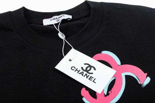 ️CHANEL 25ss New Color Graffiti Letter Short Sleeved Shirt With High QualityFabric - Made Of 27 r5tcqtb3 - Image 4